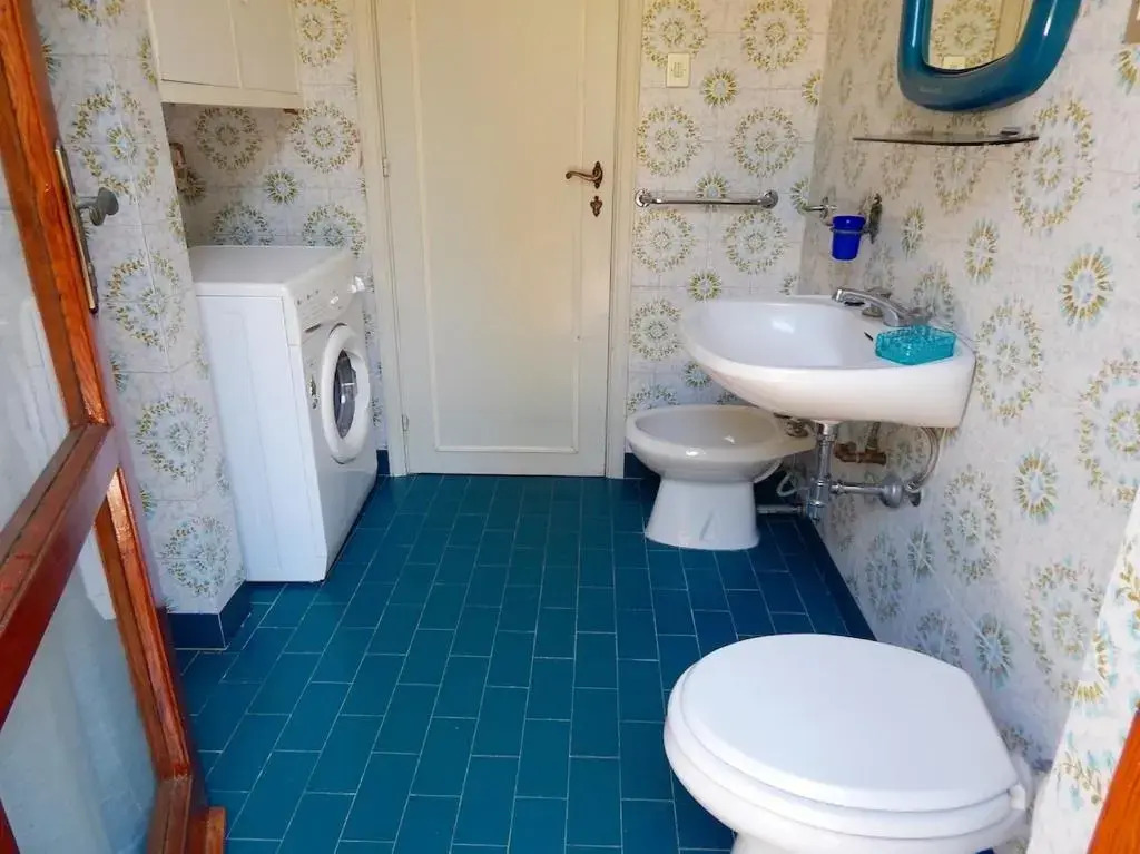 Villa vista mare a Numana - N147