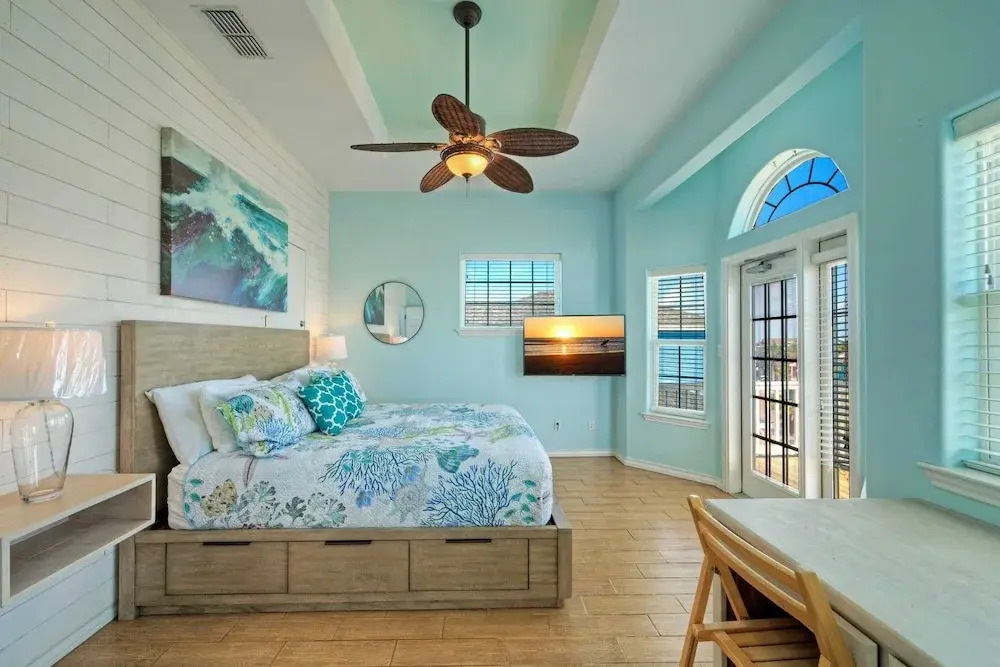 Sleeps 24 2 Homes w/ Beach Boardwalk Access & Deck Views Steps to the Beach