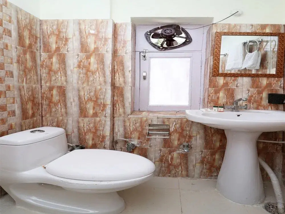OYO 14124 Home 1Bhk Apartment