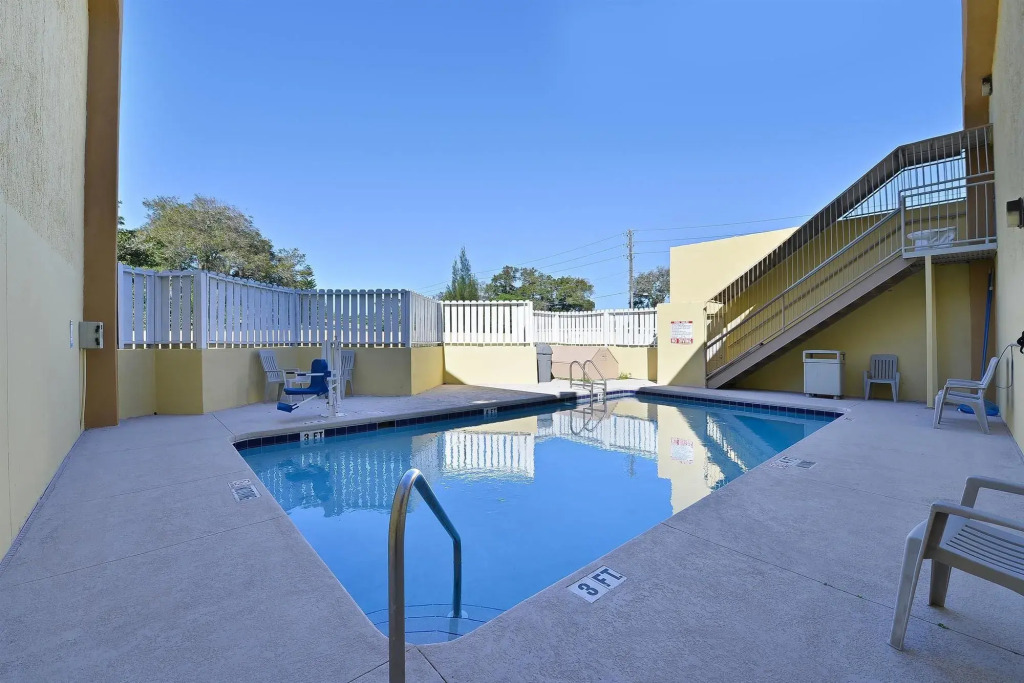 Travel Inn Winter Haven