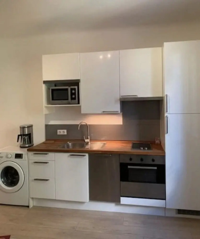 Une chambre dérrière le Carlton