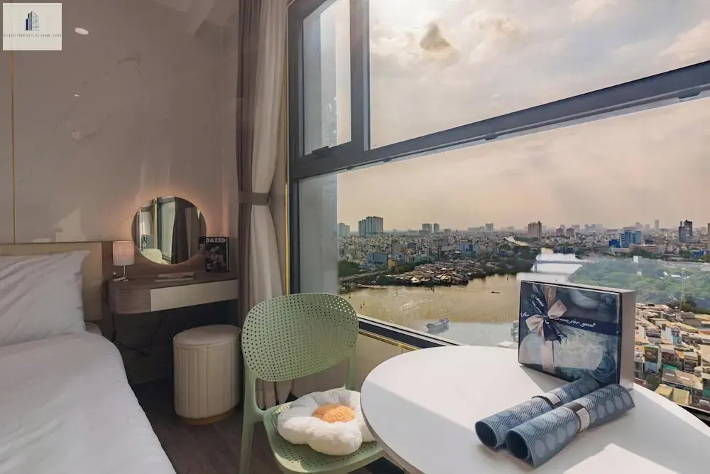 Delasol Premier Elite Urban Living