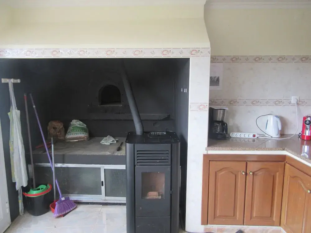 5-bed Villa for Families in Prazeres Free Parking