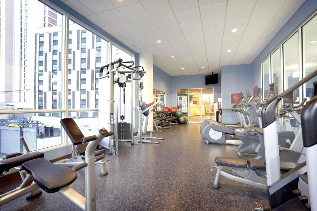 Wyndham Grand Fallsview Hotel