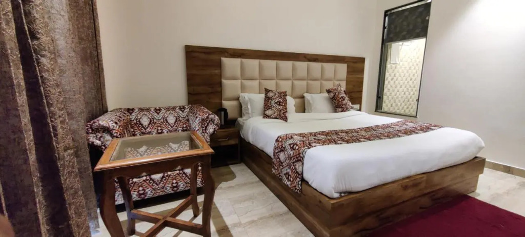 Hotel Classic Hills Bhagsunag Luxury Stay #Best Hotel in Mcleodganj #Mountain View Balcony Rooms #Spacious Parking #Prime Location in Dharamshala #Near Bhagsunag Waterfall #Top Selling Property in Mcleodganj