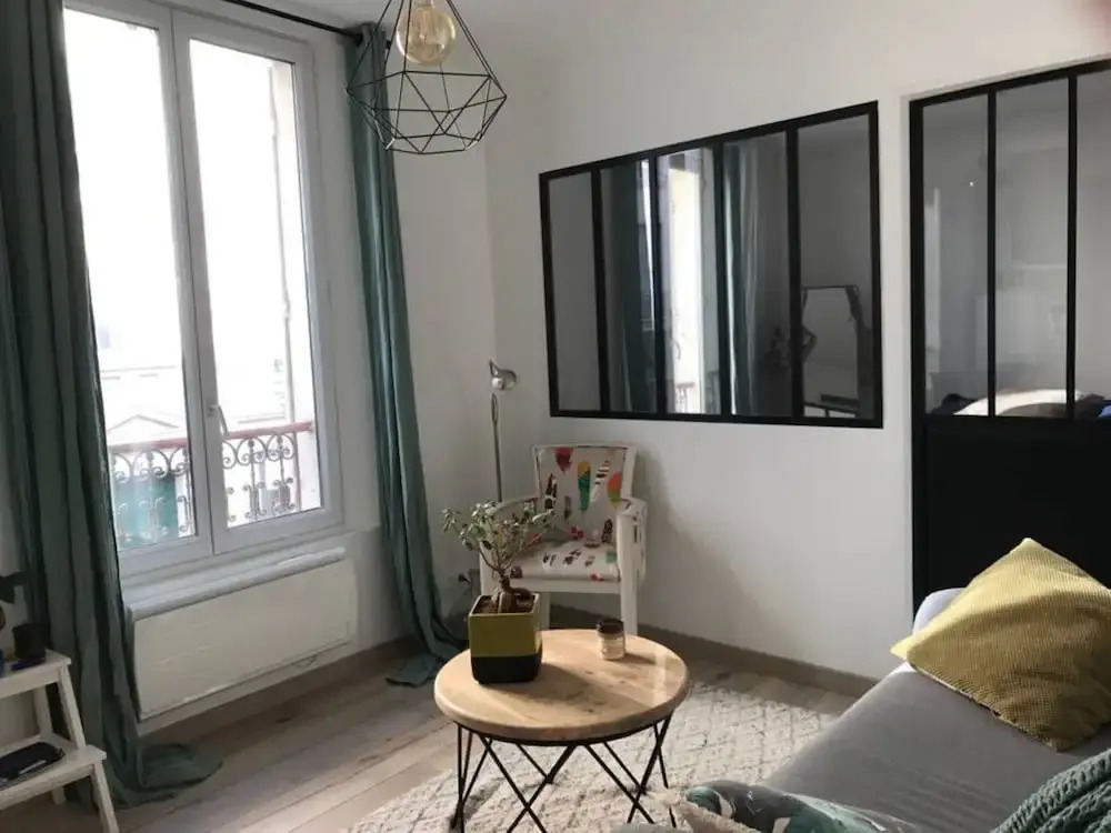 1 Bedroom Apartment Near Sacré-cœur
