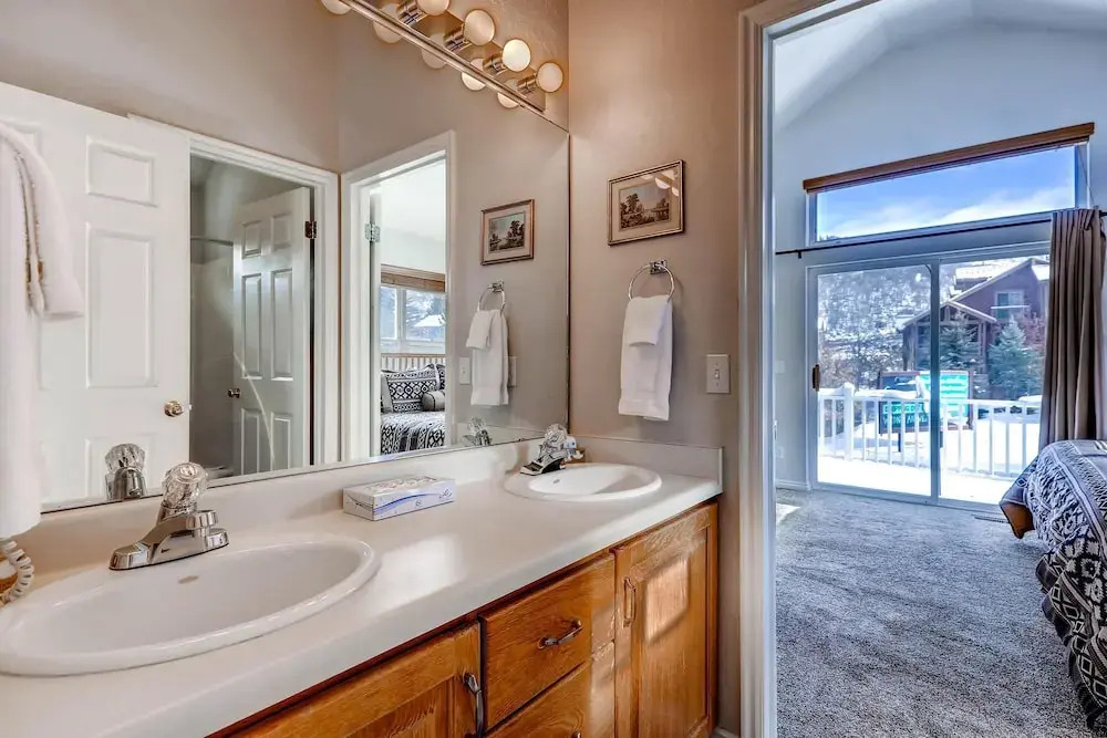 OLD TOWN RETREAT home
