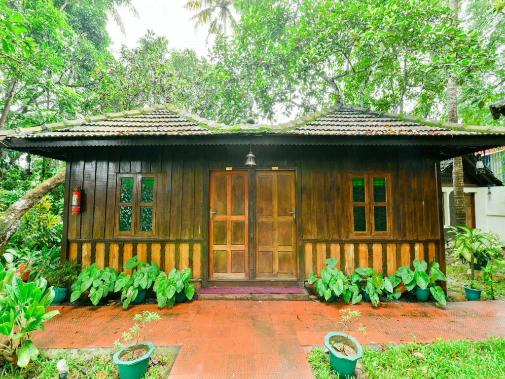 OYO 15962 Green Aura Resort
