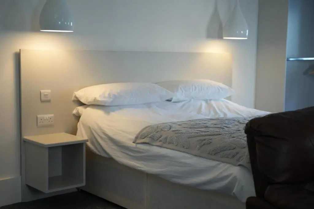 Gorgeous, Comfortable Apartment on the High Street