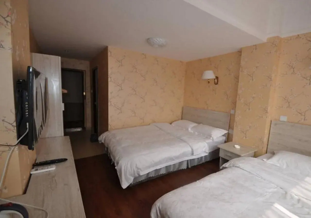 Chengdu Peach Garden hotel