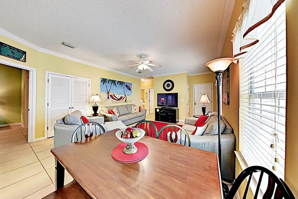Hidden Treasure W/ Pool & Pond - Near Orange Beach 3 Bedroom Condo