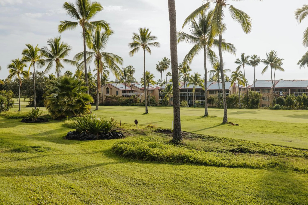 Hale Honua at Keauhou Bay