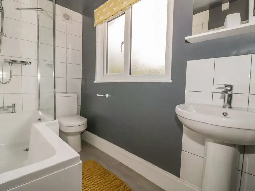 2 Hillside Cottages, Kirton
