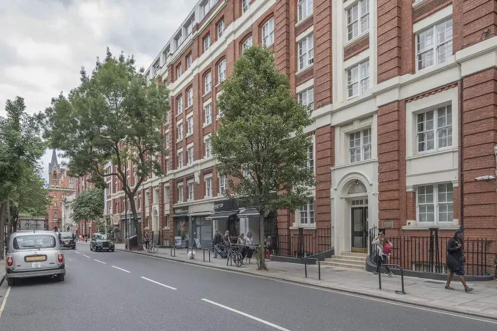 Bohemian home by Kings Cross