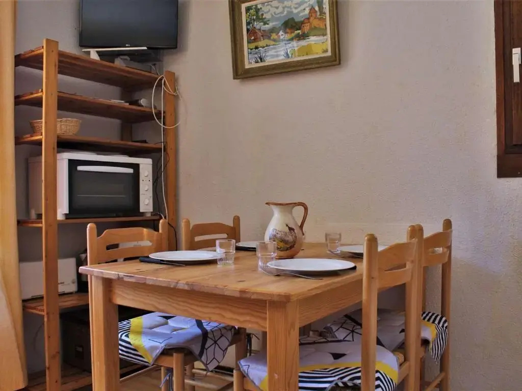Appartement Risoul, 2 pièces, 4 personnes - FR-1-330-213