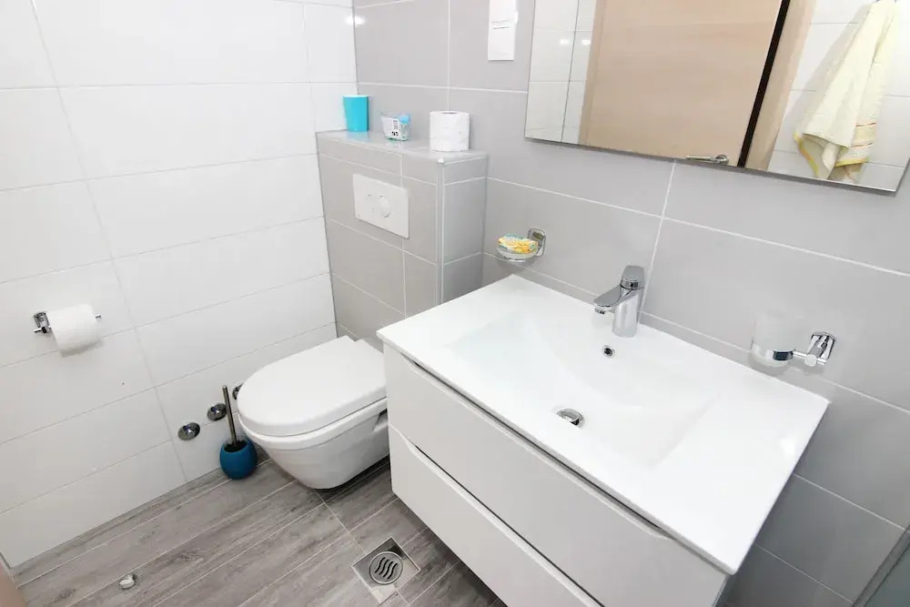 New Beach 4 Star Luxury Apartment 3 Bedrooms 3 Bathrooms, Free Boat Berth