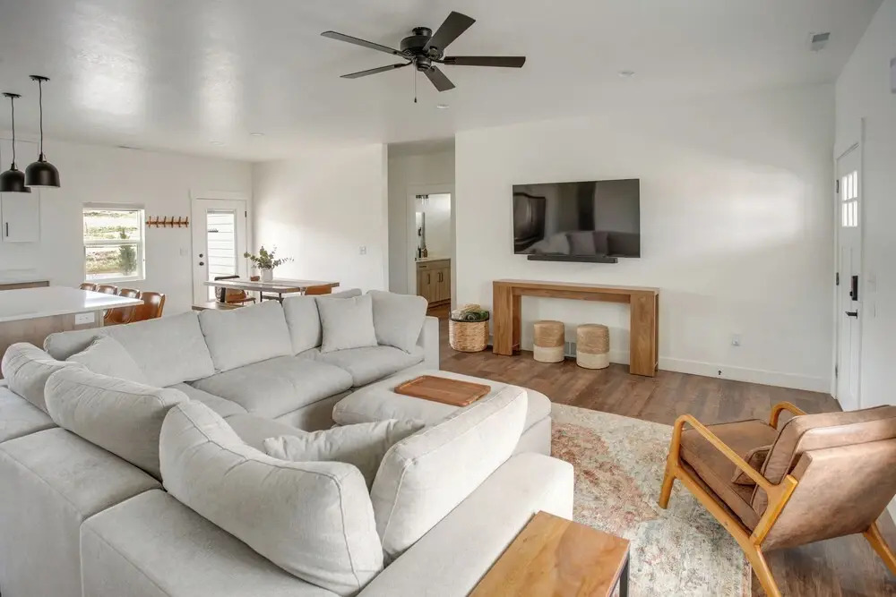 3 Mi to Bear Lake: Home w/ Hot Tub & Huge Patio!