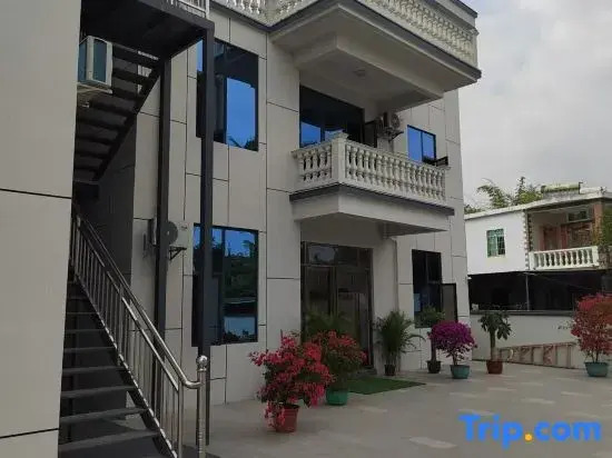 Huijing Homestay (Sanya Tropical Ocean University)