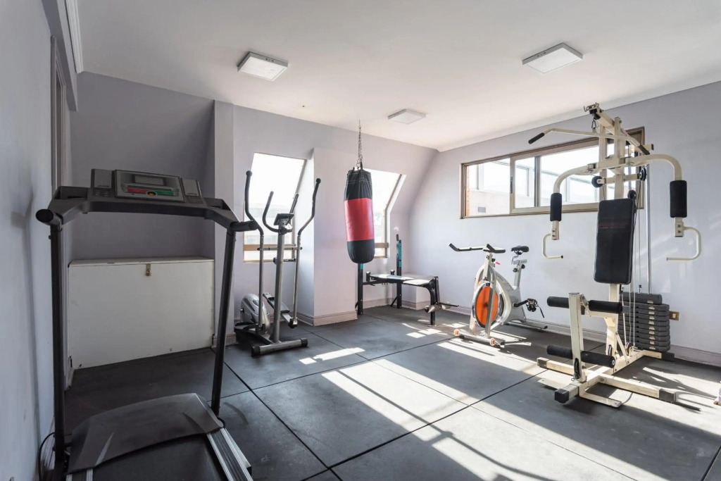 Vitacura Zen 2BR W/ Parking, Wifi, Gym & Mall