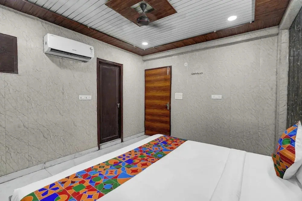Hotel O Vrishti Residency And Hotels