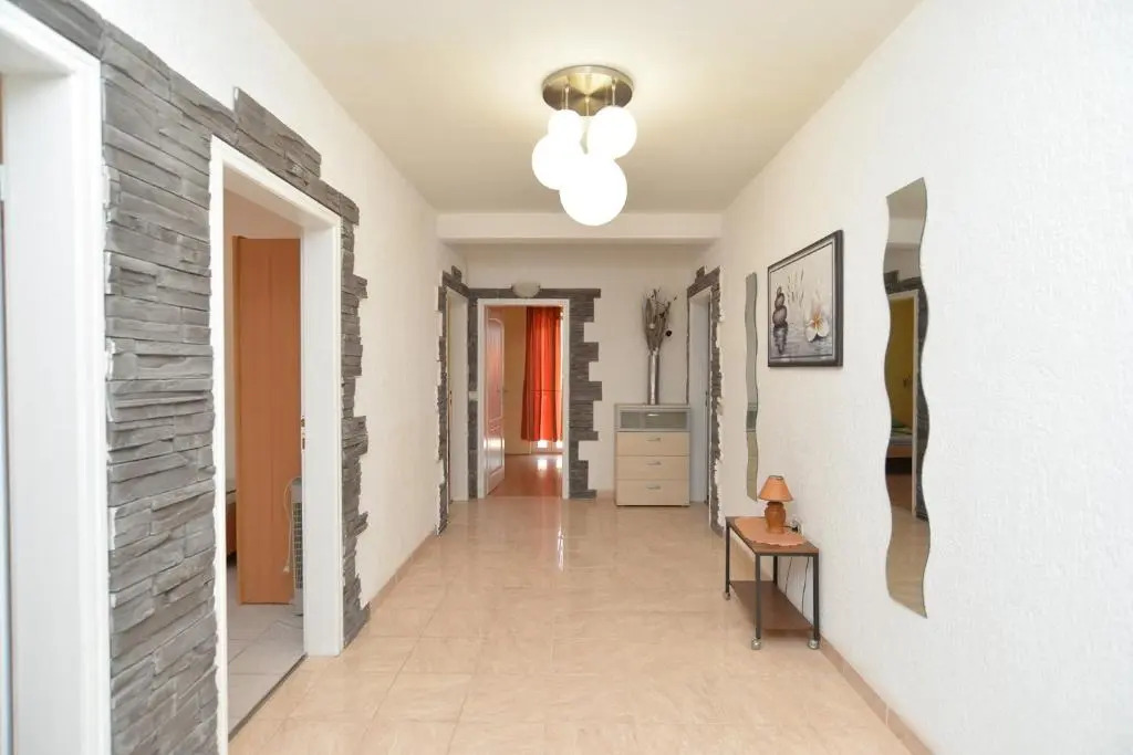 Apartments Smiljan 1466