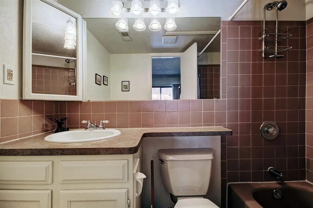 Mountainside  162h 2 Bedroom Condo by RedAwning