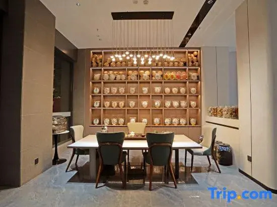 Smart Hotel&XINPU