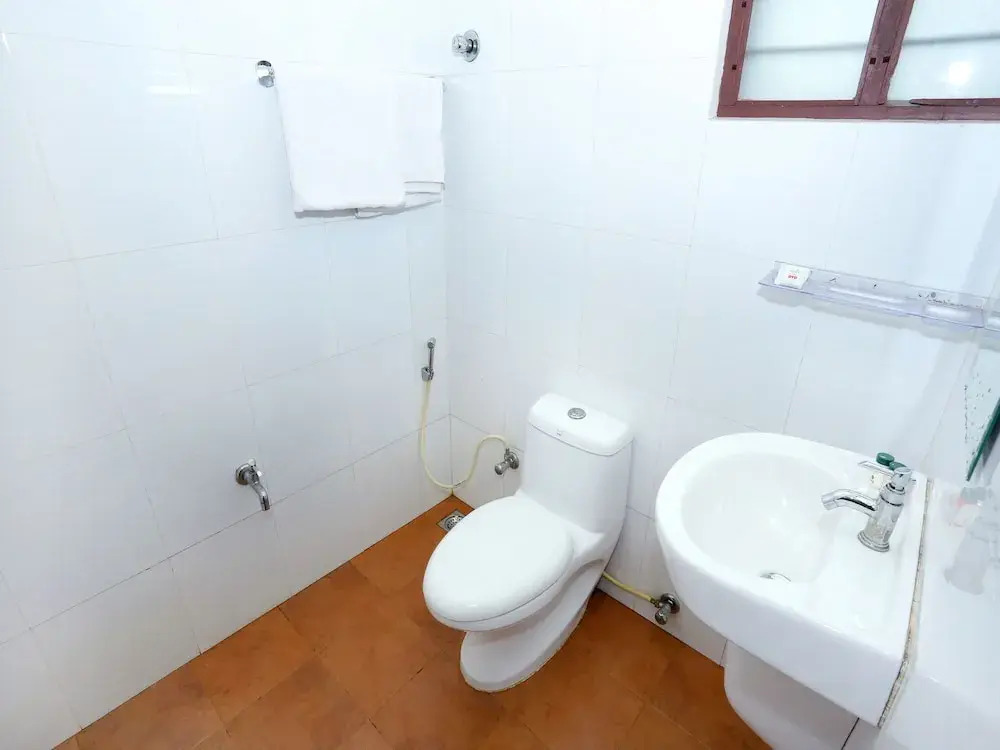 OYO 9116 Thamburu International Hotel