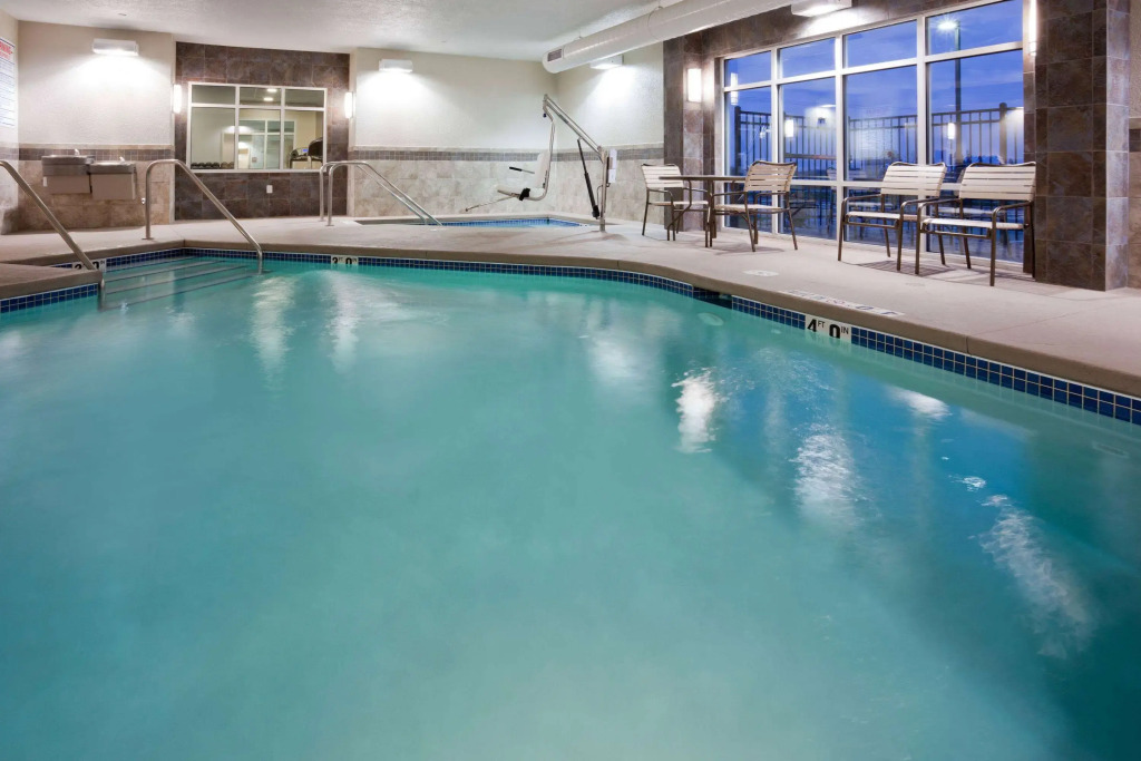 AmericInn by Wyndham Waupun