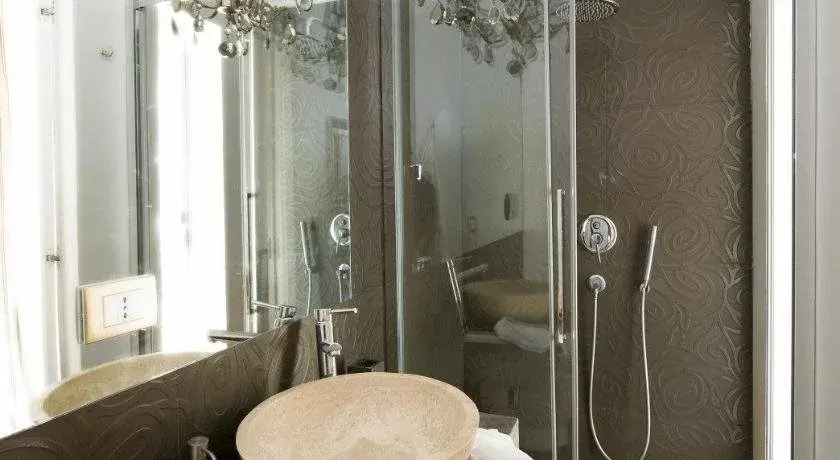 Gem de Luxe Bed  Breakfast