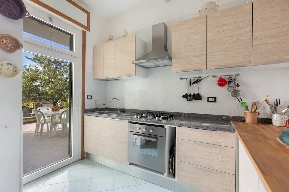 2143 Villa Corsarina