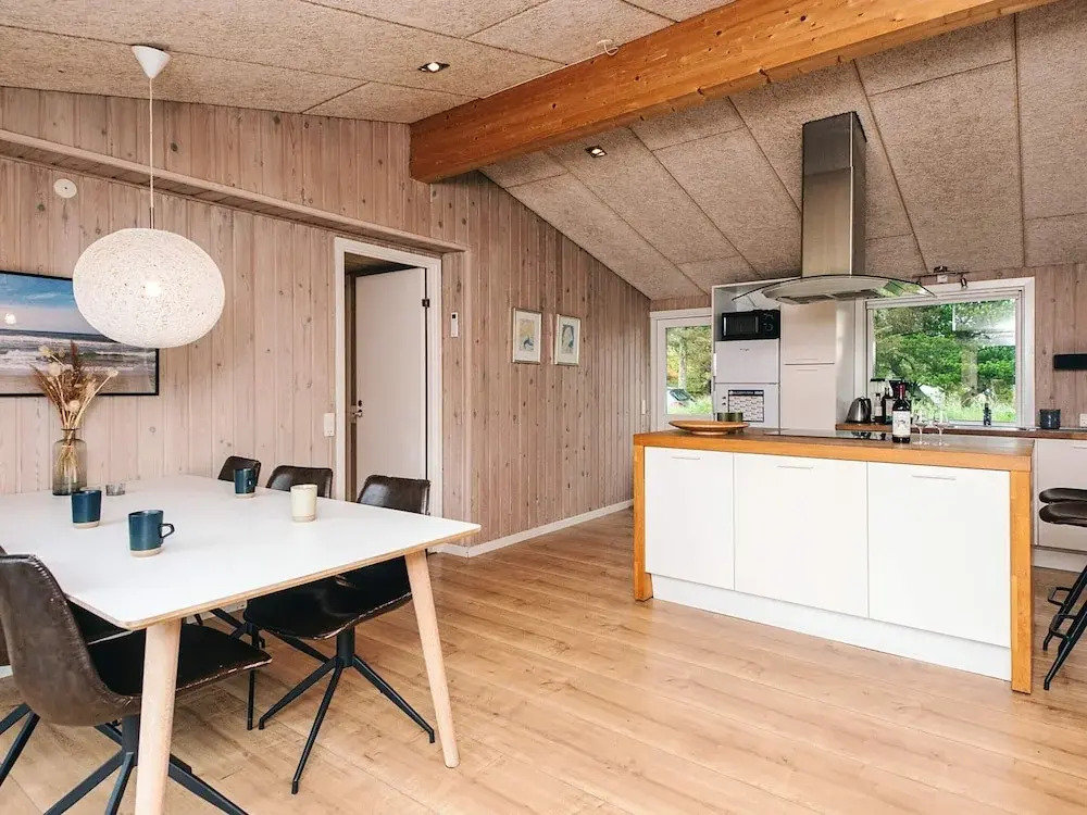 Fabulous Holiday Home in FanÃ¸ near Sea