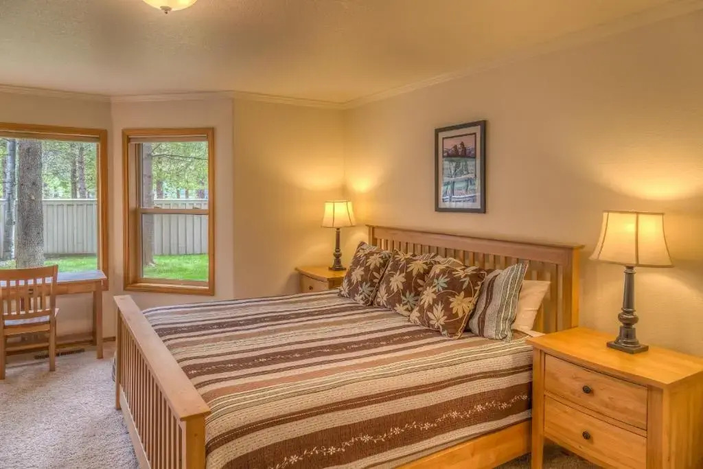 9 Hoodoo-AC-Hot Tub-5BR/3BA