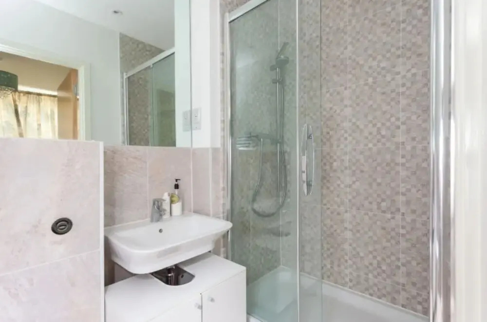 Modern 2 Bedroom Flat with 2 Bathrooms