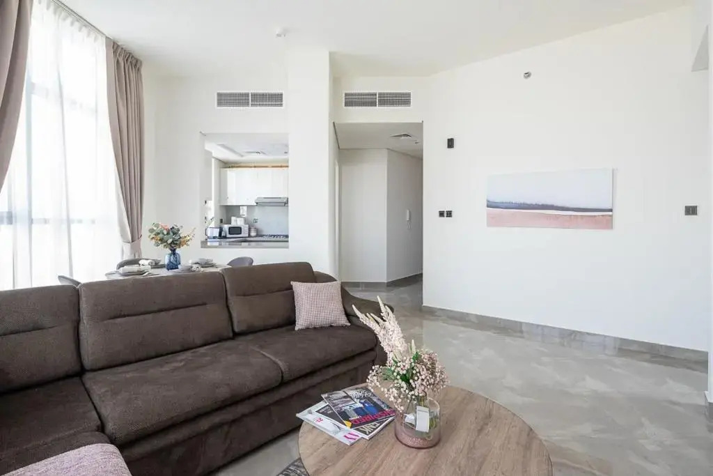 Frank Porter - Majestique Residence