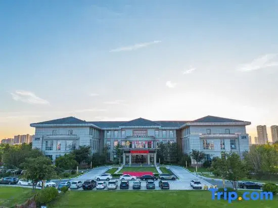 Zhongyu Grand Hotel (Binzhou Zhonghai Scenic Area)