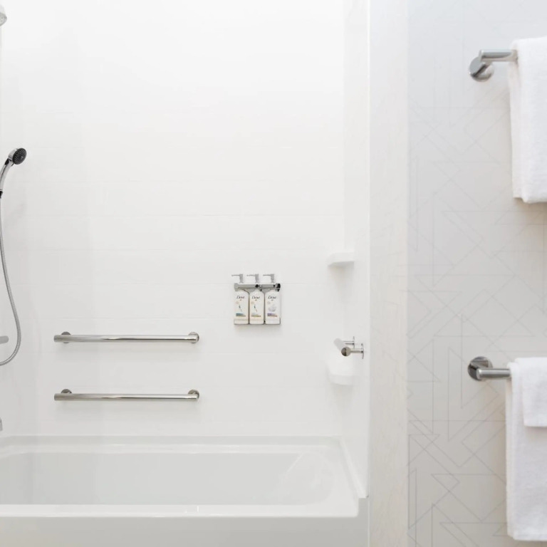 Holiday Inn Express and Suites Los Alamos Entrada Park by IHG