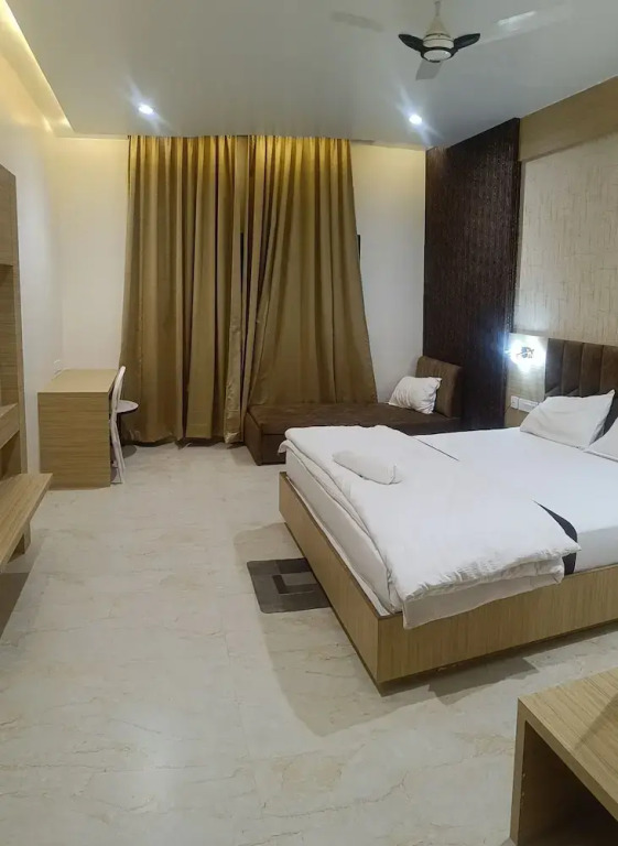 Hotel Satkar Inn