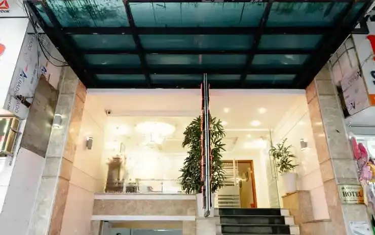White Palace 2