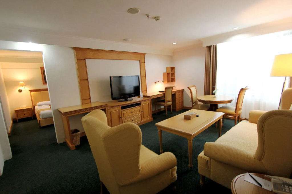 Harmoni Suites Hotel