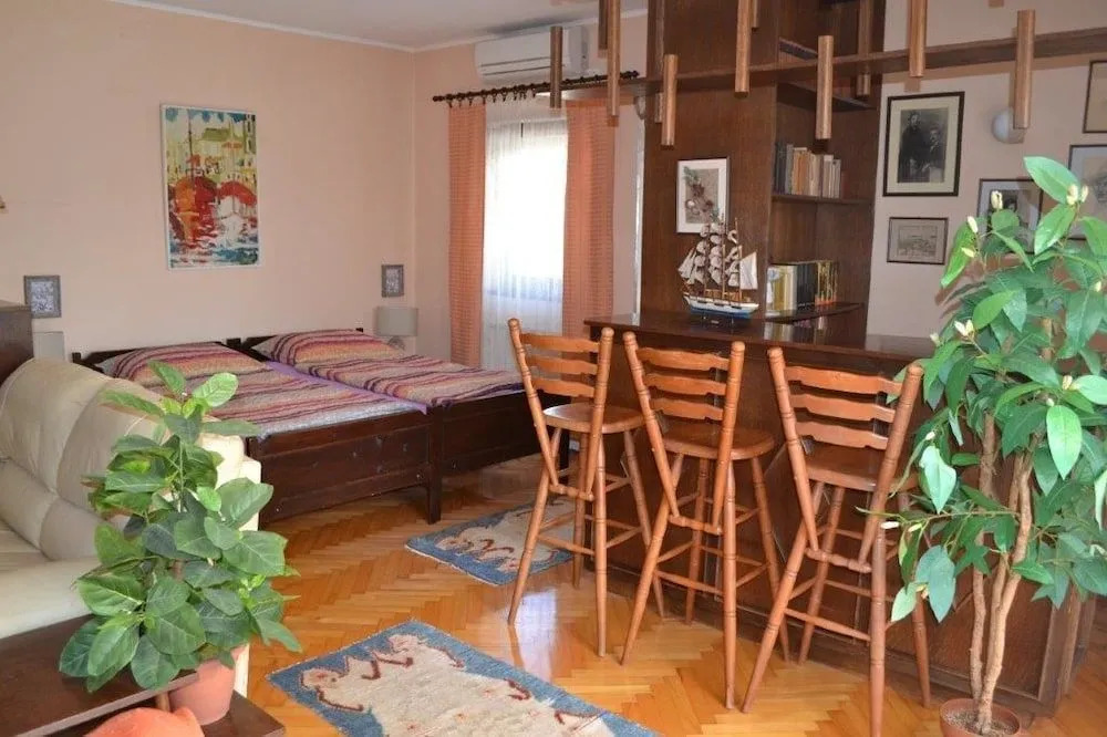 Apartments Eva