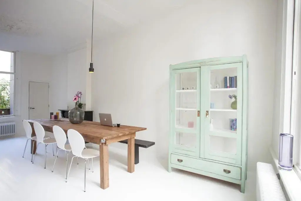 Mokum Suites