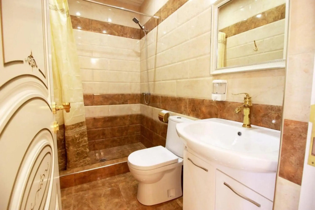 AL SHEIKH 5 BEDROOM LUXURY APARTMENT 1