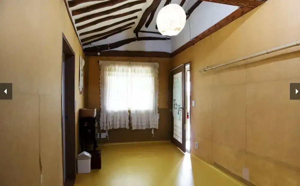 Hanok Hanji Gguljam Second House