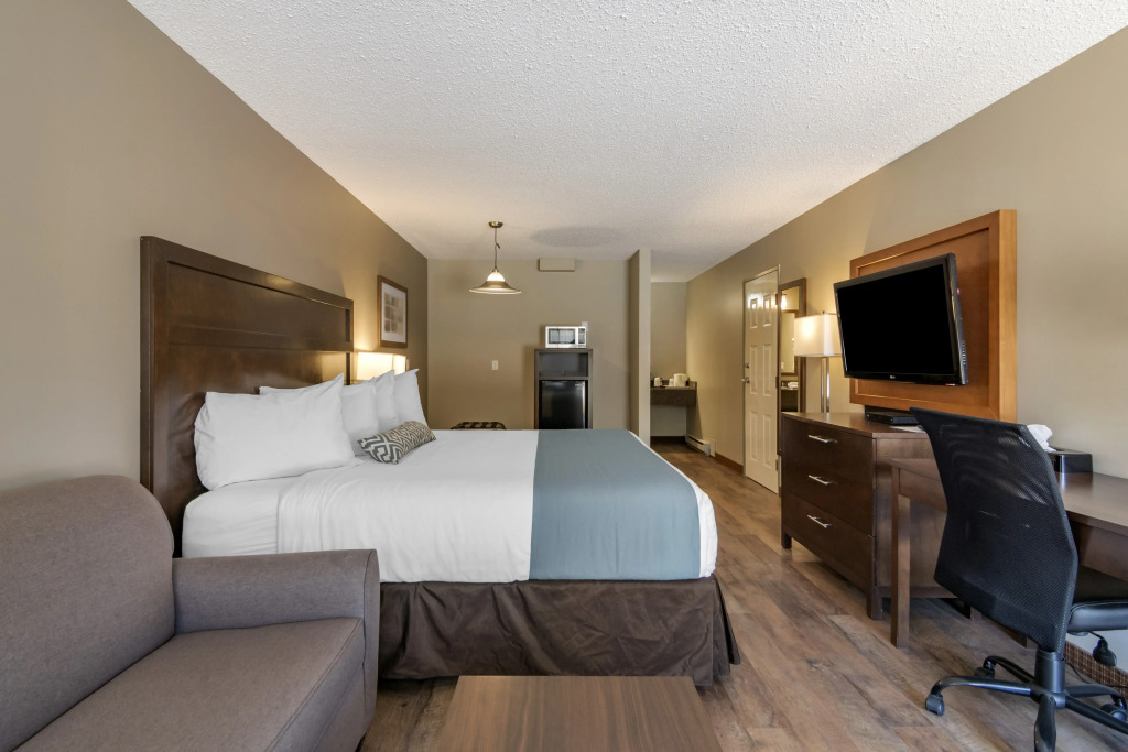 SureStay Plus Hotel by Best Western Salmon Arm