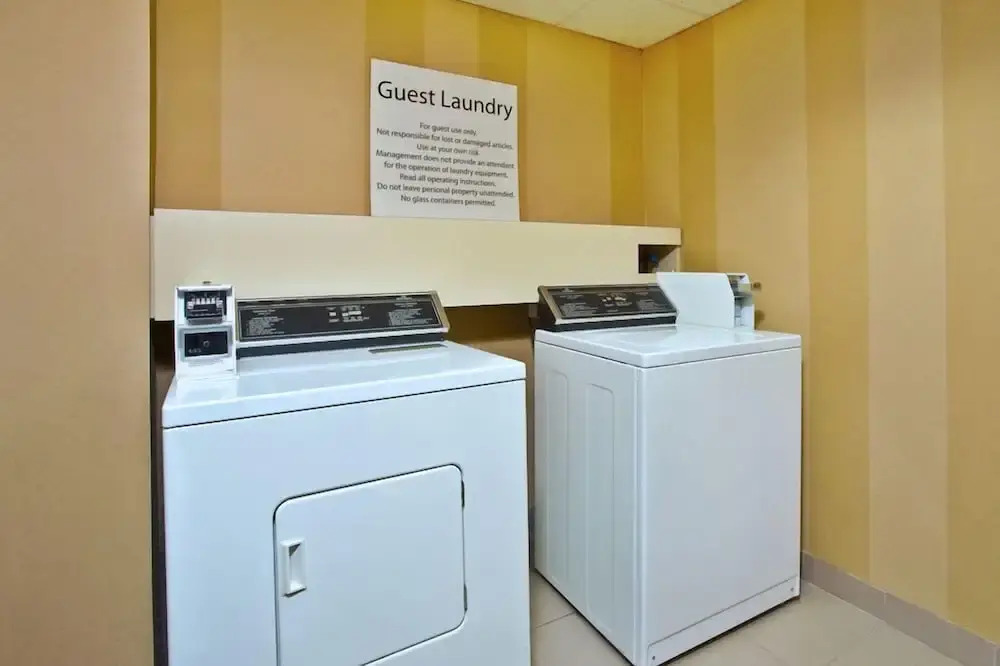 Days Inn by Wyndham Portage La Prairie