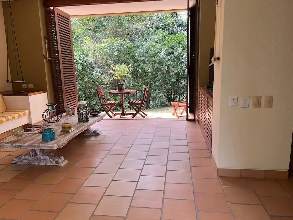 w Astonishing 5BR House w Pool in Anapoima