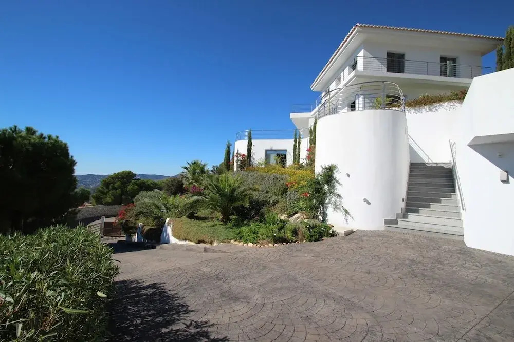 Waterfront Villa Las Golondrinas
