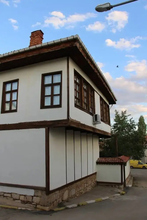 Yalvac Konaklari