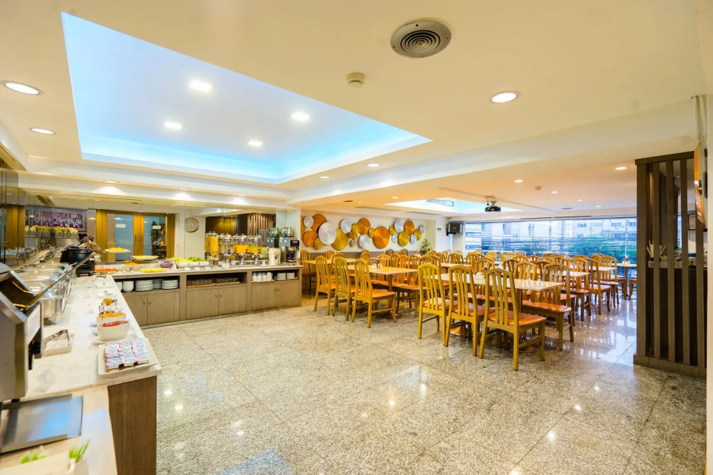 Samran Place Hotel